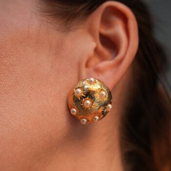 Boucles d'oreilles vintage à tige en perles 2