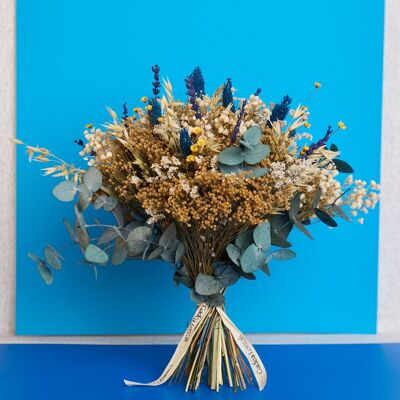 Gorbea dried flower bouquet
