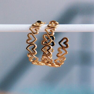 Stainless steel hoop earrings with hearts - gold