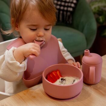 Gobelet en silicone pour bébé de 120 ml - Par Tiny Dining 13