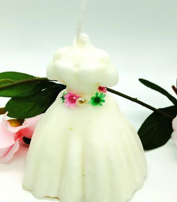 Bougie de robe de mariée- idée cadeau- cire de soja- parfumée- Décorée 1