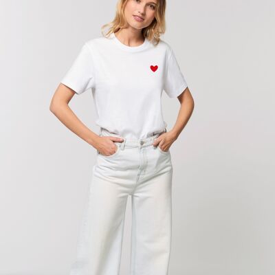 WHITE TSHIRT WITH LITTLE HEART DRAWING