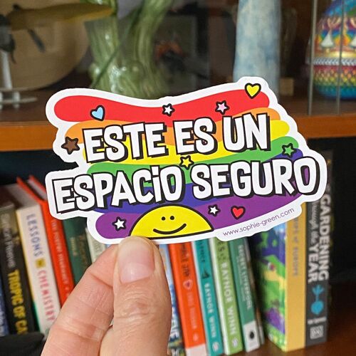 LGBTQ Este Es Un Espacio Seguro Vinyl Sticker