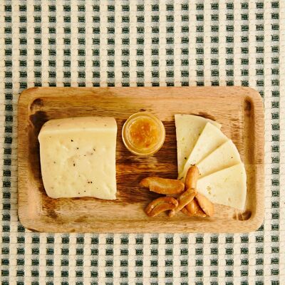 ARTISAN CURED CHEESE FROM RAW SHEEP'S MILK WITH BLACK GARLIC