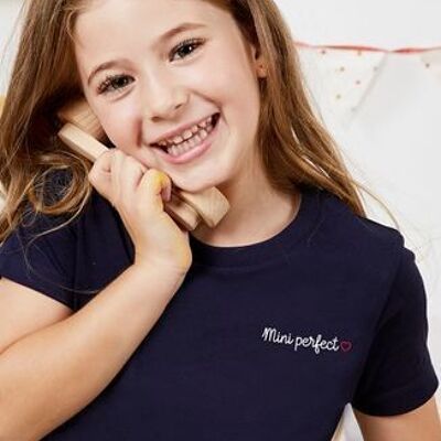 Camiseta infantil mini perfect (bordada)