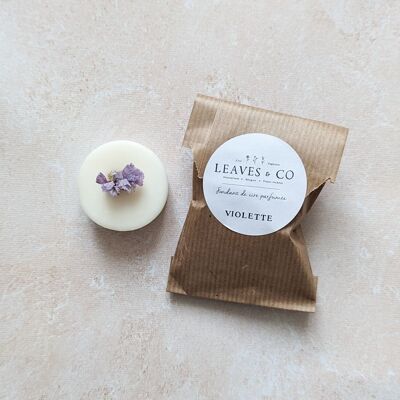 Violet scented wax melt