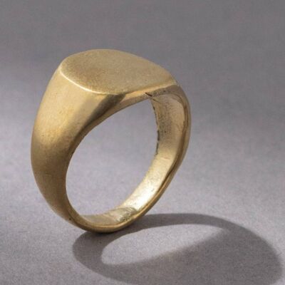 Brass signet ring | Golden ring