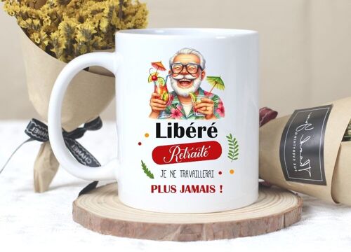 Mug personnalisé "Libéré retraité"