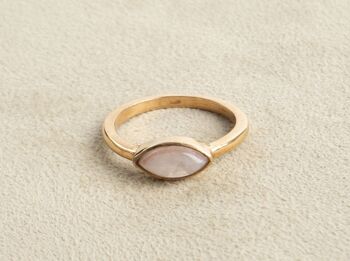Bague ovale en pierre de lune en laiton doré | Bijoux minimalistes pour fiançailles et cadeaux 1