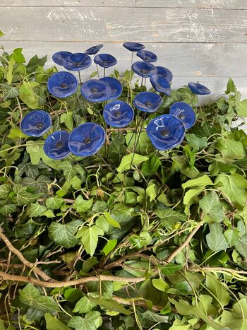 Petite fleur ronde en verre pour usage intérieur en bleu foncé 4