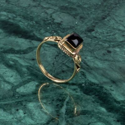 Black onyx ring square gold Art Nouveau