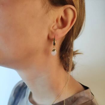 Boucles d'oreilles fines avec quartz plaqué or fait main 3
