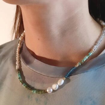 TOURQOISE SODA - Collier de perles ludique fait main - collier perles blanc bleu turquoise plaqué or blanc 2