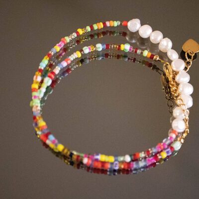 Colorful necklace with rocailles and freshwater pearls handmade gold