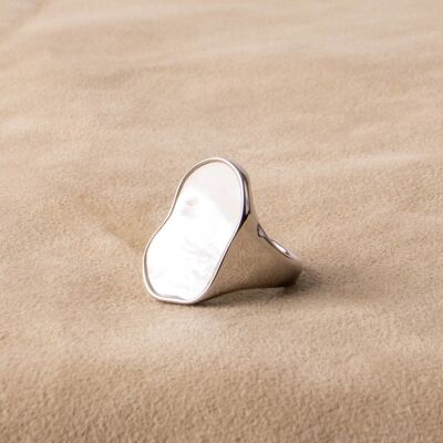 Statement ring large with mother of pearl silver asymmetrical
