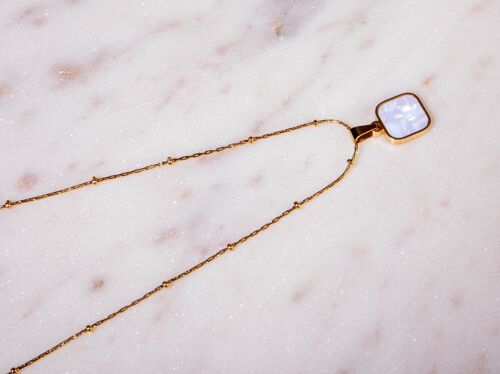 Gliederkette mit eckigem Perlmutt Anhänger vergoldet zierlich