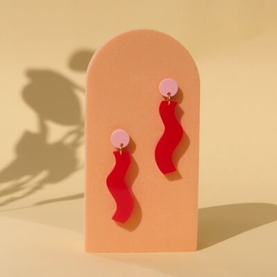 Wormly earrings with stainless steel plugs in pink red