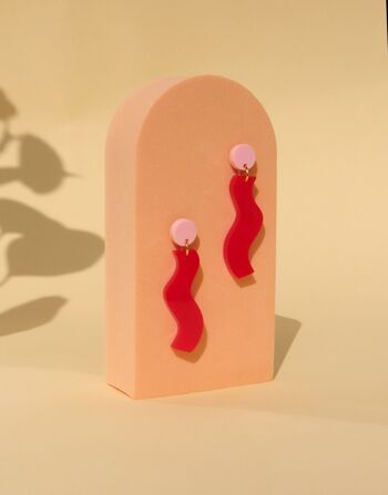 Boucles d'oreilles Wormly avec bouchons en acier inoxydable en rouge rose 2