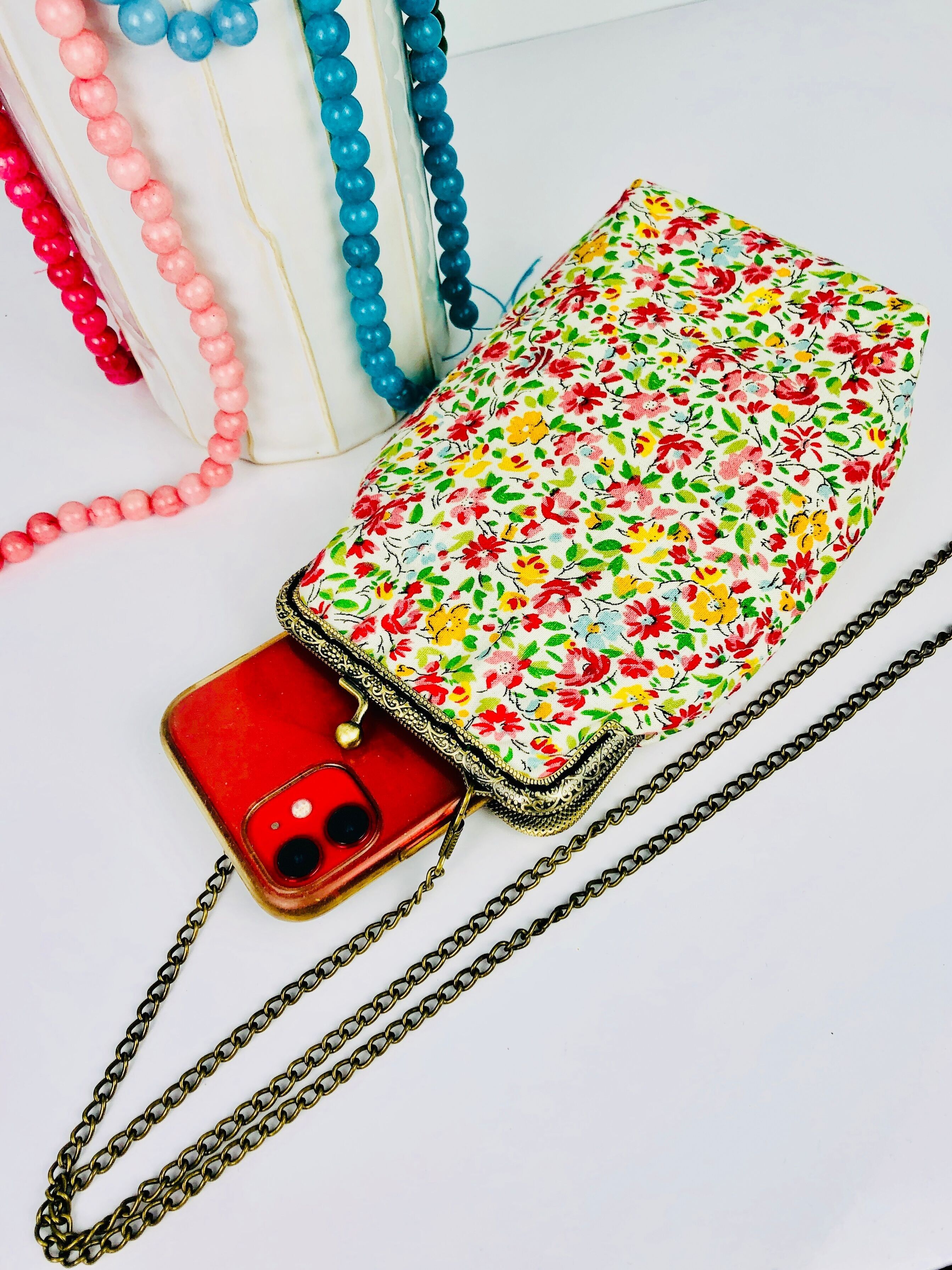 TIMI, Portaocchiali in stile retrò con tracolla removibile