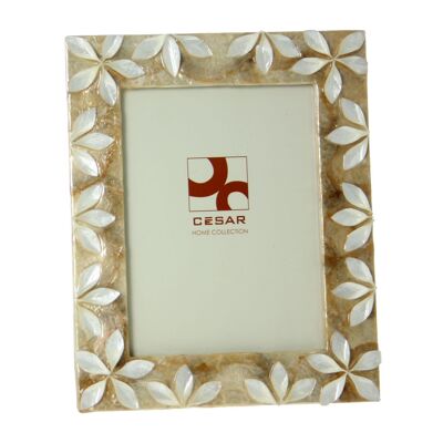 MOTHER OF PEARL PHOTO HOLDER 15X20CM NATURAL/TAN RELIEF FLOWERS _EXT:22X27.5X1CM ST37852