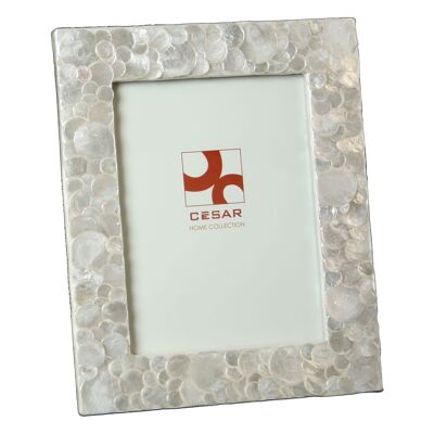MOTHER OF PEARL PHOTO HOLDER 15X20CM NATURAL CIRCLES _EXT:22X27.5X1CM ST37373