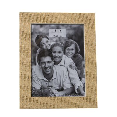 FOTOHALTER AUS HOLZ 15X20CM (DM+RATTAN-PAPIER) AUSSEN:21X26X1,2CM ST78662