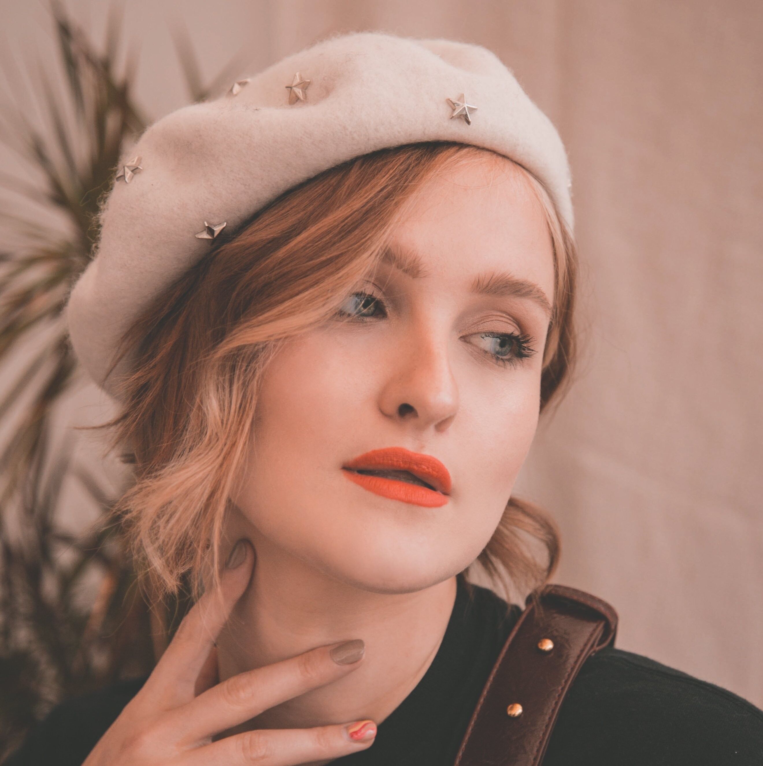 Delphine Sterne Beret - Creme