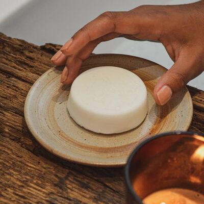 Caja de 3 jabones de leche de cabra con aroma único