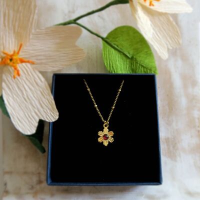 Feine und helle Granat-Gold-Knopf-Blumen-Halskette, Gold
