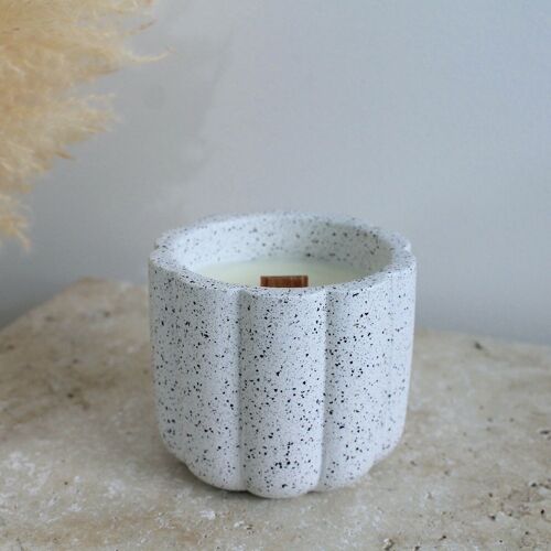 Bougie parfumée L'Irrésistible - Granite