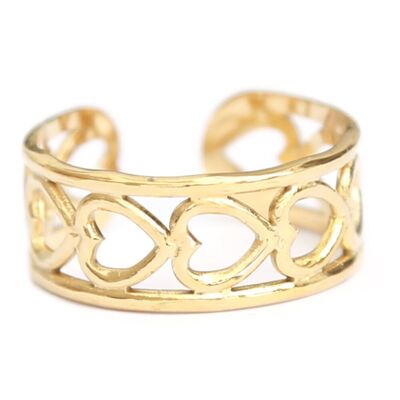 Goldener Ring aus Herzen