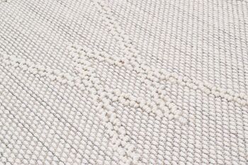 Tapis aspect laine crème motifs losanges 8