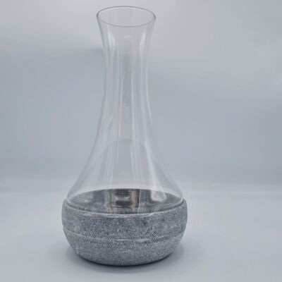Glass carafe with natural stone