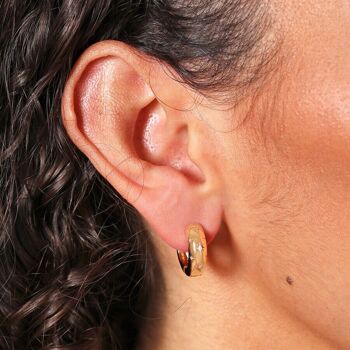 Boucles d'oreilles créoles épaisses avec étoiles en cristal dispersées en or 2