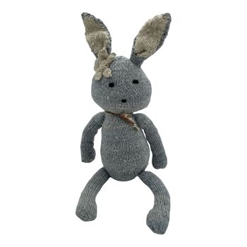 Peluche éco-responsable faite main en laine biologique - lapin - SIMONE - Kenana Knitters 12