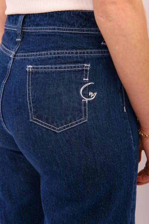 JEANS IN CANAPA