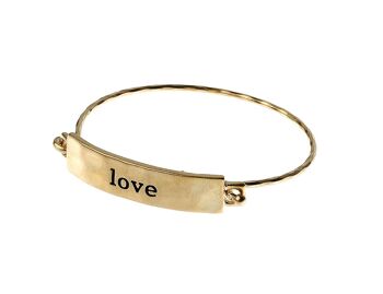 Bracelet à message rectangulaire martelé Luxe Love 1