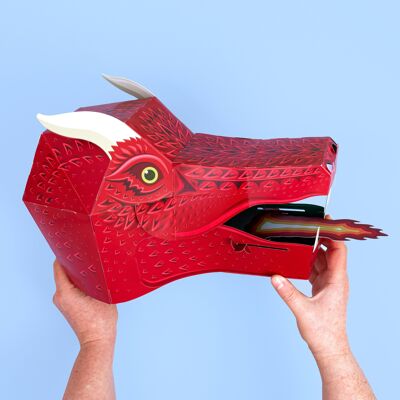 Fabriquez votre propre masque de dragon cracheur de feu