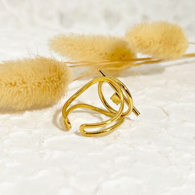 Golden barred circle ring with rhinestones