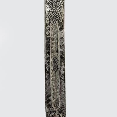 Namaste Räucherstäbchenhalter aus Metall mit Prägung - Blumen