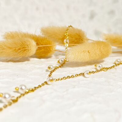 Collier chaîne dorée en Y avec perles synthétiques