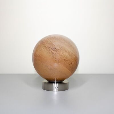 Tischlampe aus Sandsteinglas – mit silbernem Chromsockel
