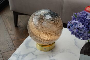 Lampe de table en verre Sand & Sea - avec base en chrome doré 6