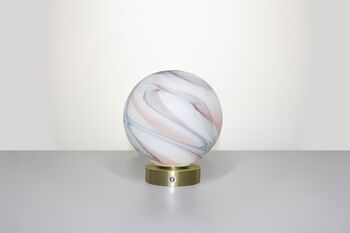Lampe de table en verre Calacatta rose - avec base en chrome doré 1