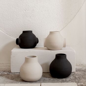 Vase rond en céramique boule Bulles design brut fait main 2