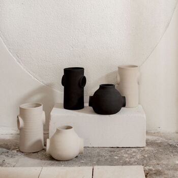 Vase rond en céramique boule Bulles design brut fait main 7
