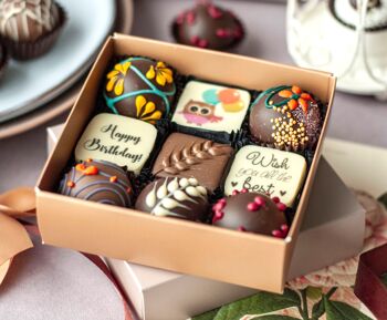 Coffret de chocolats "Joyeux Anniversaire" 9pc 2