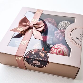 Coffret de chocolats "Joyeux Anniversaire" 9pc 8