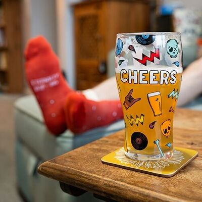 Set de regalo de calcetines y vaso de cerveza artesanal
