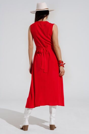 robe longue rouge avec volant et détails de boutons 3